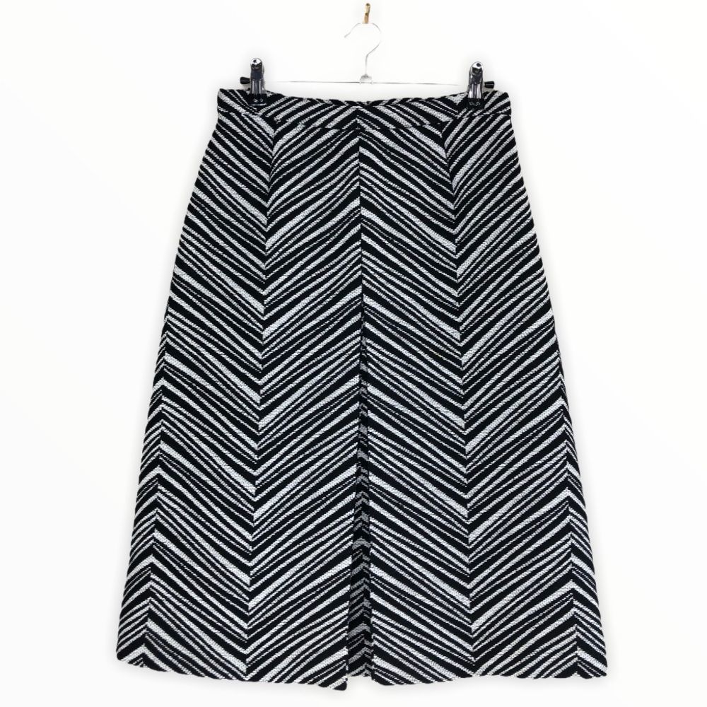 Escada Rendal Black & White Chevron Knit Midi Skirt